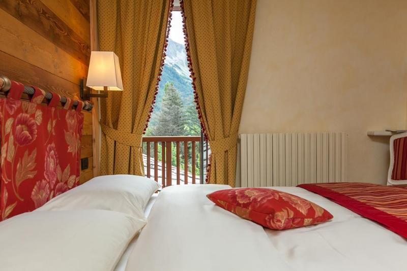 Lo Scoiattolo Hotel Massino Visconti Exterior foto